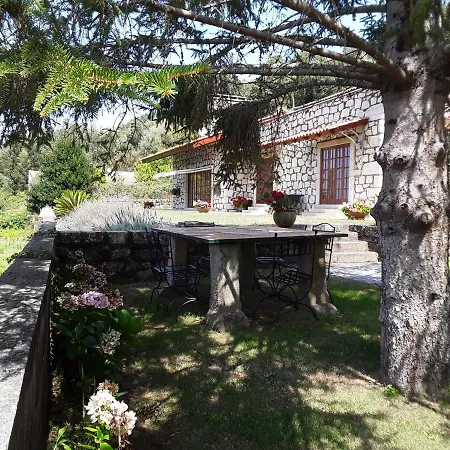 Casa De Crespins Lda *