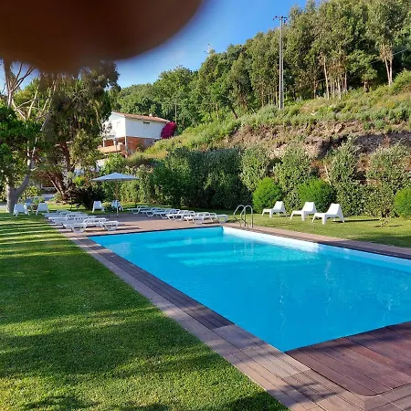 Casa De Crespins Lda *