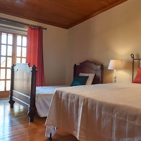 Nyaraló Casa De Crespins Lda