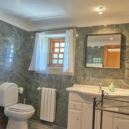 Casa De Crespins Lda Casa de Férias *