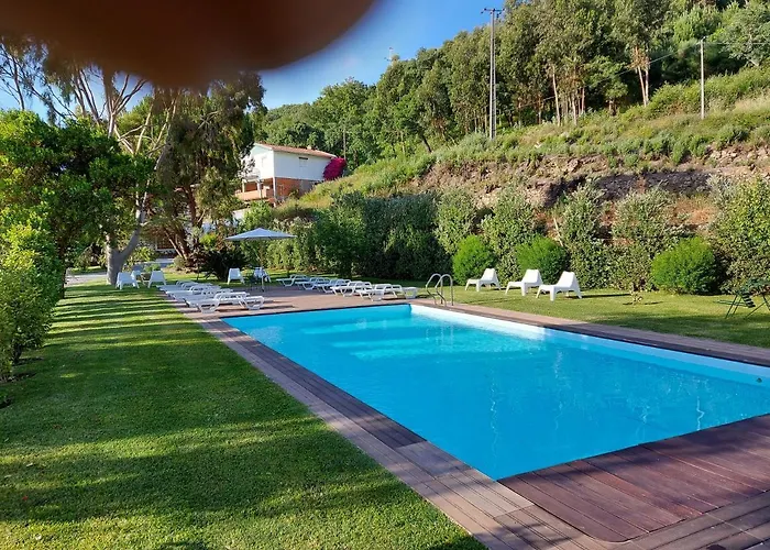 Casa De Crespins Lda *